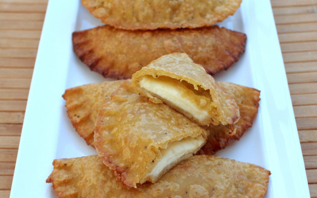 EMPANADAS FRITAS DE QUESO