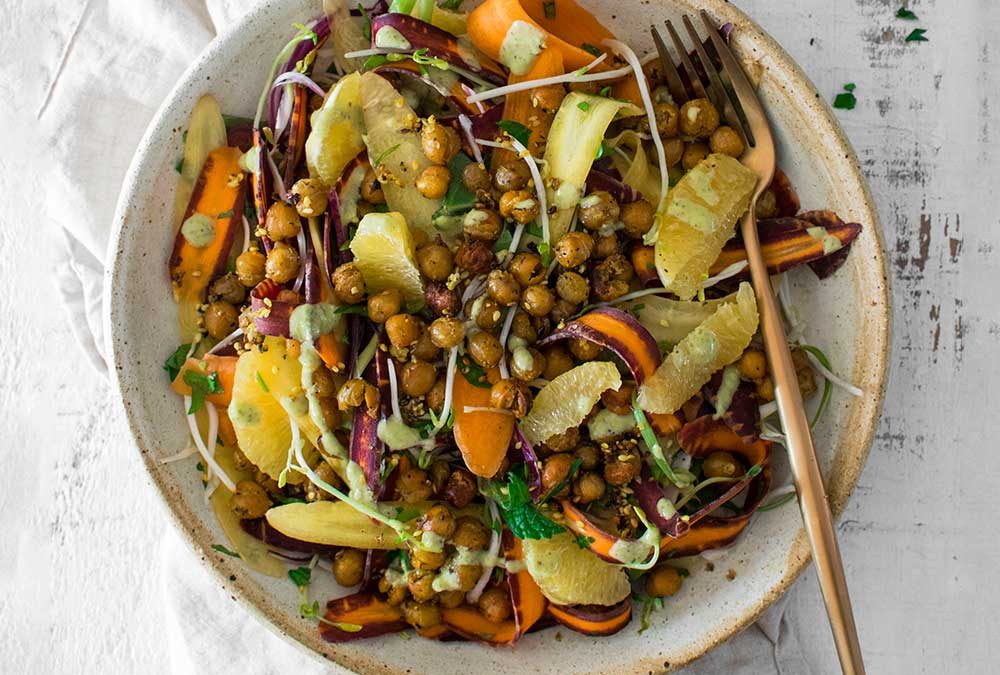 ENSALADA DE ZANAHORIAS Y GARBANZOS CROCANTES