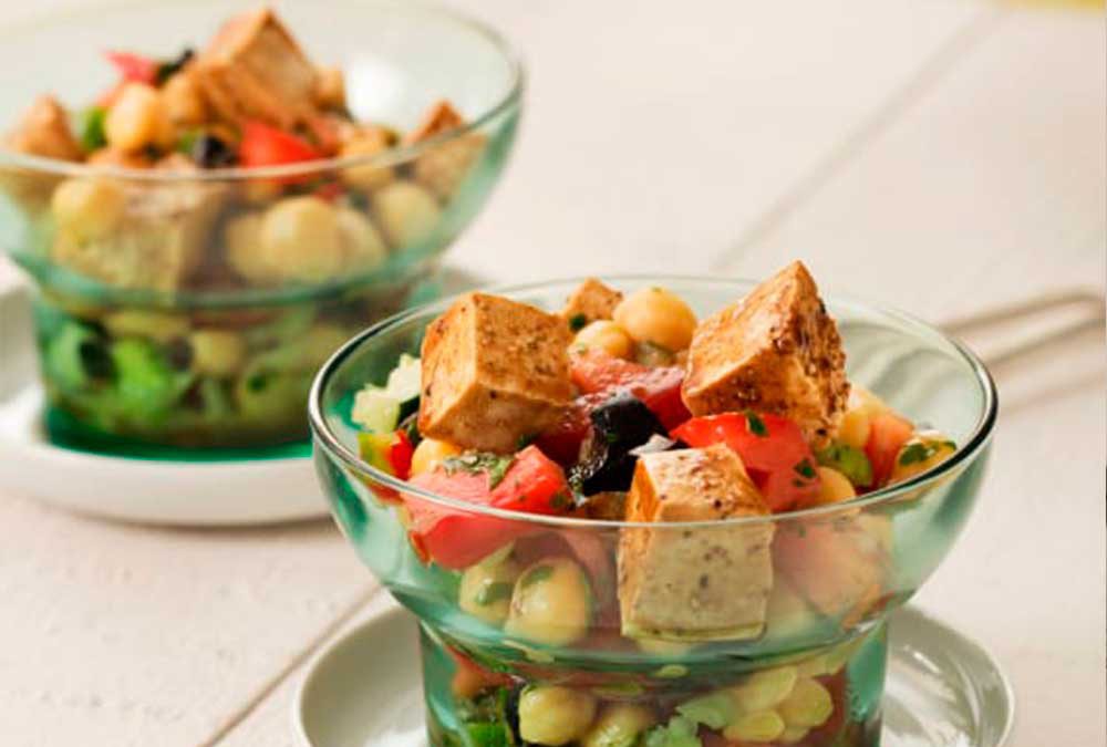 ENSALADA DE GARBANZOS CON TOFU