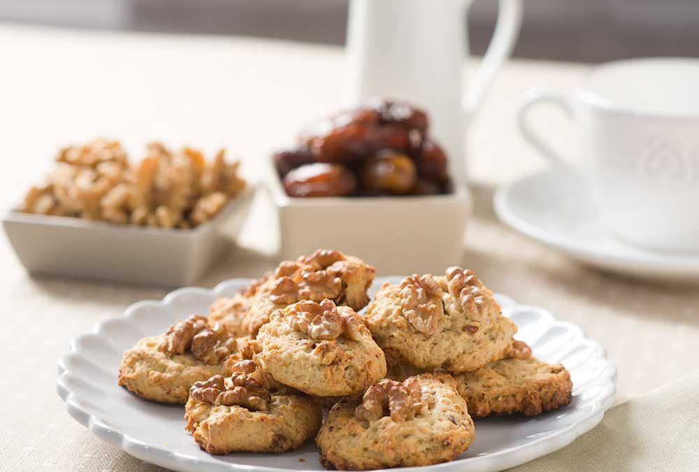 GALLETAS DE DÁTILES, CAFÉ Y NUECES