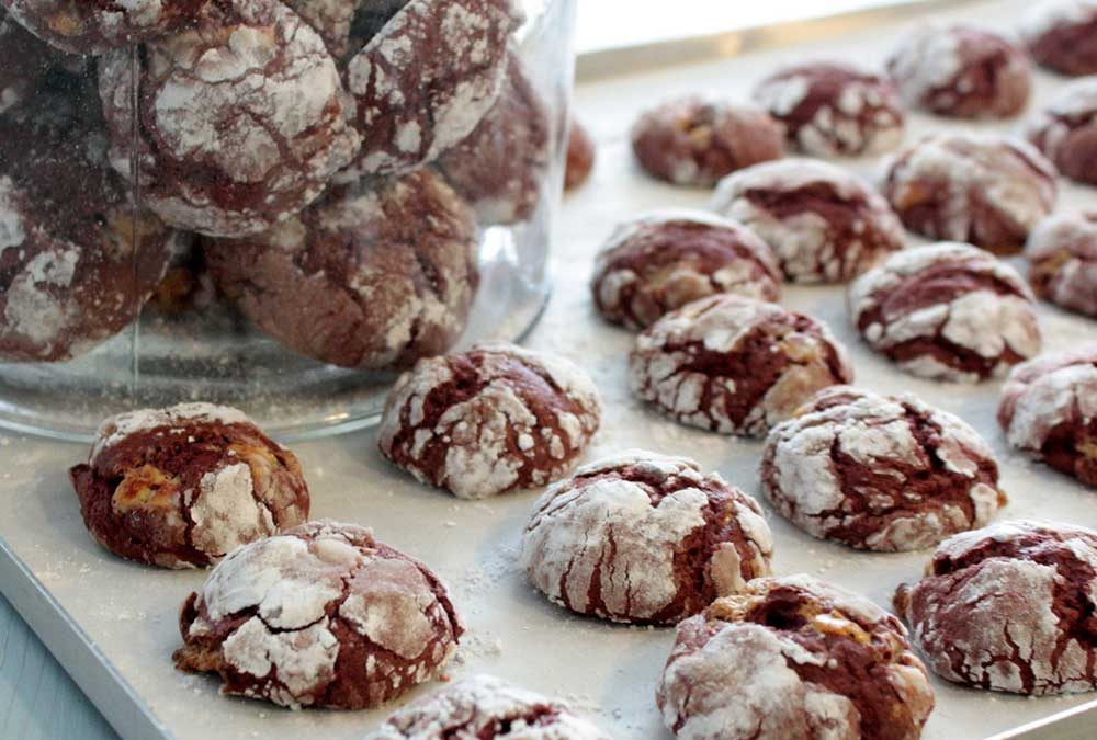 RED VELVET COOKIES