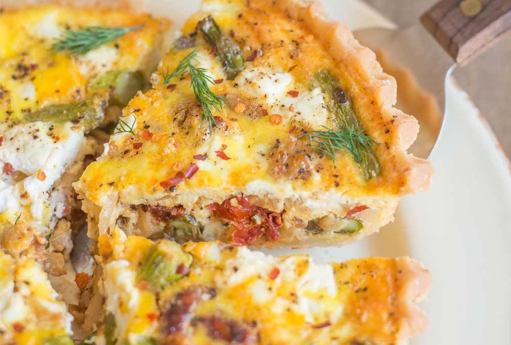 QUICHE DE TOMATE CON HINOJO Y PIPAS DE GIRASOL